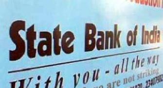 SBI eyes $2 bn bond offering; hires 6 bankers
