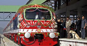 Railway employees to decide on general strike