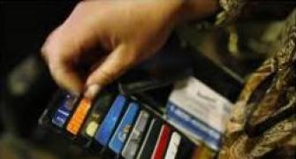 Banks entice uber rich with super-premium credit cards