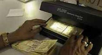 Fiscal deficit could touch 5.3% of GDP in FY'13: Govt
