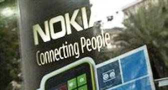 Nokia unit may make phones for Microsoft
