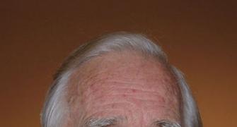 Douglas Engelbart, inventor of computer mouse, dies at 88