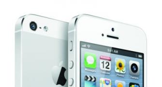 Apple silences critics; sells over 3 crore iPhones in 3 months