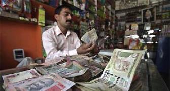 Rupee fall hits middle income group hard: Assocham