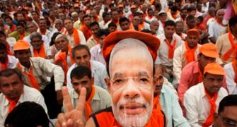 Narendra Modi on why UPA has failed to stem rupee fall