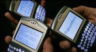 BlackBerry reports profits, sells 1 mn Z10