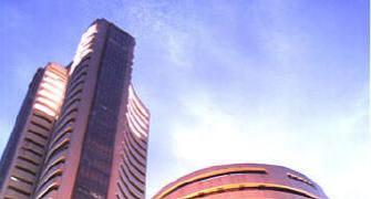 Sensex ends below 19k level over growth concerns