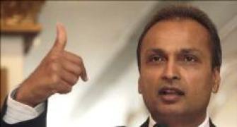 RCom clears debt of Rs 2,700 crore