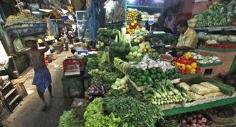 Costlier vegetables push retail inflation to 10.09%