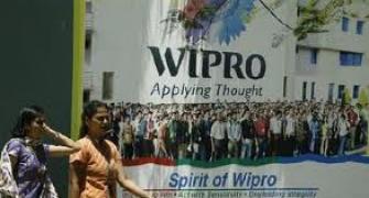 Wipro rejigs top level executives, Senior VP Sankaran quits