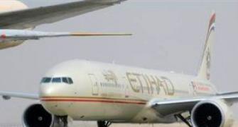 Etihad to buy 5 Boeing 777-200 from Air India