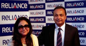 RCom raises Rs 4,808 cr in share sale to institutional buyers