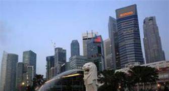 Indian banks scale down Singapore exposure