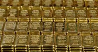 Gold rebounds after 3-day fall on renewed demand, global cues