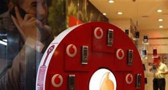 Vodafone ready to settle tax row outside arbitration