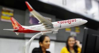 SpiceJet pips IndiGo to win punctuality race