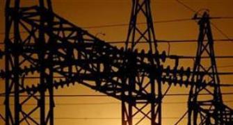 Maharashtra may take AAP route on power