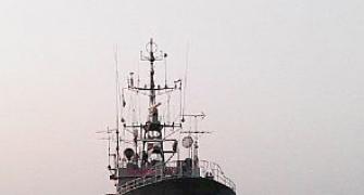 Navy helps public sector shipyards beat slowdown