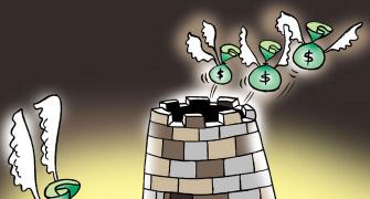 A roller-coaster ride for the rupee this December
