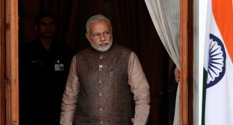 'US must signal readiness to do business with Modi'