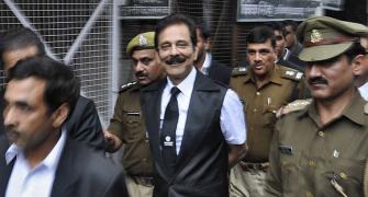 Supreme Court gives Sahara last chance to raise funds