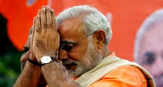 With Modi at helm, FIIs pump in $1.2 bn