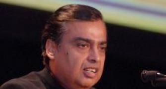 RIL to complete Rs 20,000 cr investment in MP by March 2016