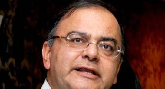 GDP didn't fall 2 pc after note ban, GST: Jaitley