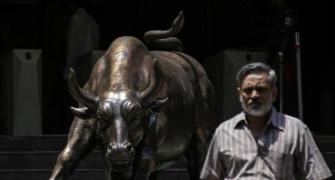 Sensex at 2-week high ahead of RBI policy; Sun Pharma rallies