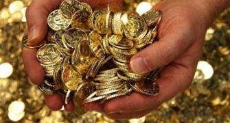 Gold rally continues on renewed buoyancy; hits near 1-month high