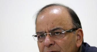 FM seeks Cong support to GST, says India can touch 9% growth