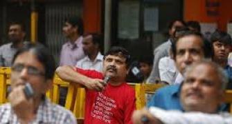 Sensex sinks over 600 points post RBI rate cut; banks in focus
