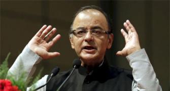 Jaitley woos Chinese firms to invest in India's infra sector
