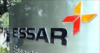 Ruias plan to sell another 25% stake in Essar Oil
