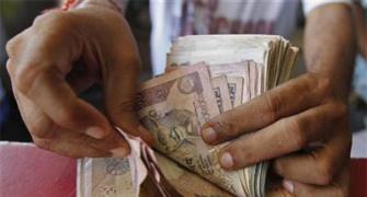 Rupee turns weak, down 10 paise against dollar in early trade