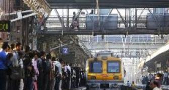 Railway platform ticket to cost Rs 10 from April 1