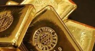 Gold tumbles Rs 180 on global cues, low demand