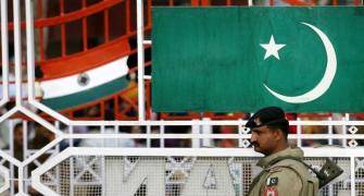 Pakistan may expel 2 Indian diplomats it thinks are 'spies'