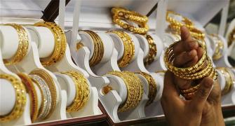 Gold takes a beating, falls by Rs 3000 in a week