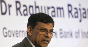 Raghuram Rajan says not in favour of devaluing exchange rate