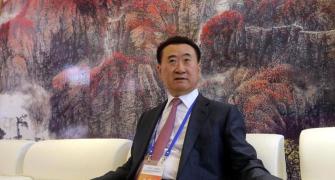 China's richest man owns 125 shopping plazas and 68 five-star hotels!