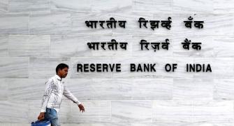 Next RBI chief faces balancing act on bank clean-up
