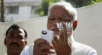 Modi's selfie time, now with Apple's Cook