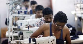 Puzzle over 18% growth in readymade garment export to UAE