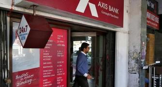 Is govt planning to divest Axis Bank?