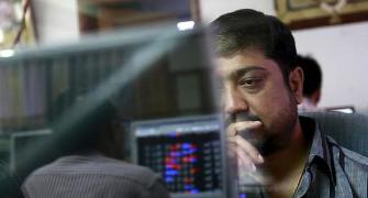 Markets fall on unabated foreign fund outflows