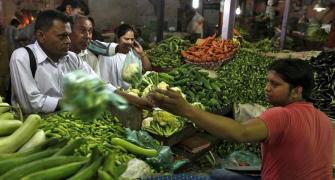 Why food prices may remain high for a few months