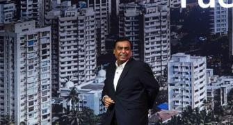 RIL offers 40% stake in retail arm to Amazon: Report
