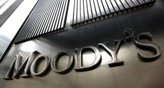 Moody's ups outlook for RIL, Infy, SBI among others