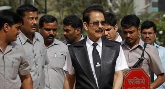 Bank, demat accounts of Subrata Roy to be attached